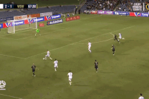 Thủ môn gây ngạc nhiên với hàng loạt pha cứu thua xuất thần liên tiếp