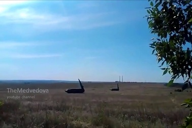 Chiến sự Donbass: Mỹ tới thăm, Ukraine pháo kích dữ dội