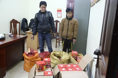 Bắt giữ 142kg pháo nổ, pháo lựu đạn, pháo dàn