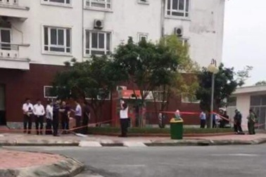 Phong tỏa cây ATM trong khu chung cư nghi bị gài mìn