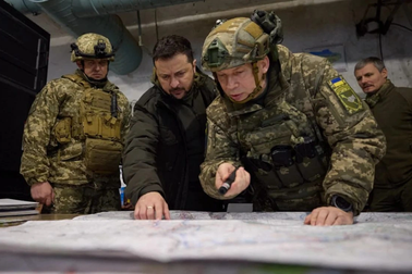 Tổng thống Zelensky: Quân đội Ukraine đang trở nên mạnh mẽ hơn