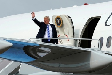 Ông Trump: Chỉ kẻ ngốc mới không nhận máy bay đắt tiền của Qatar