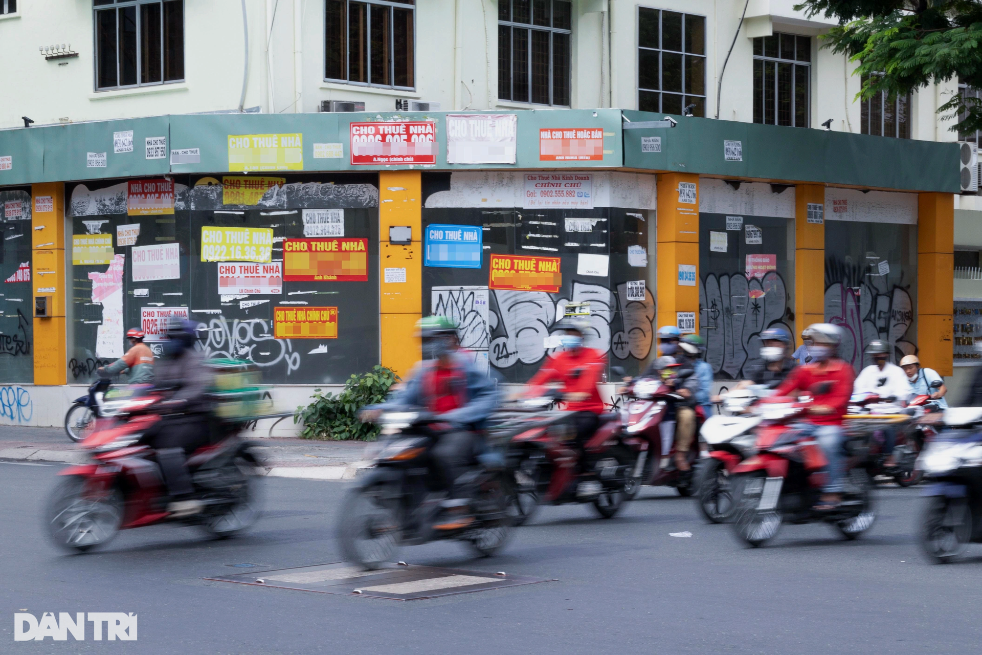 Ngộp thở với rao vặt, dán bậy tờ rơi quảng cáo khắp TPHCM - 12 Ngộp thở với rao vặt, dán bậy tờ rơi quảng cáo khắp TPHCM - 12