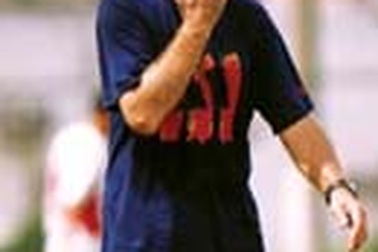 4-3-3, nghiêm túc hơn một lời bâng quơ