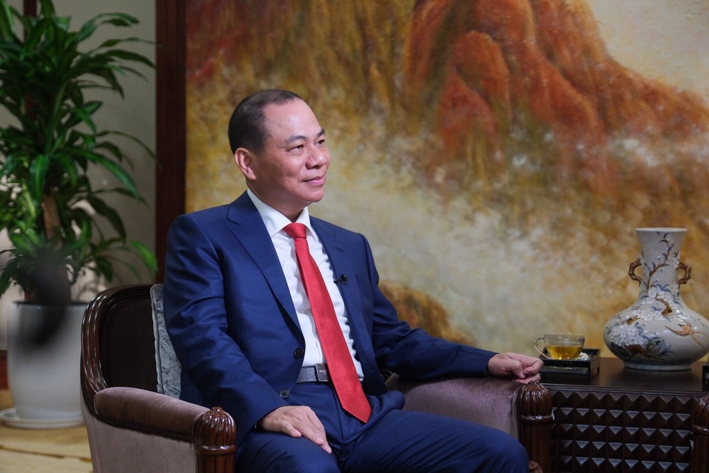 Der Milliardär Pham Nhat Vuong gründete ein Stahlunternehmen zur Herstellung von Spezialstahl für Elektrofahrzeuge – 1 Tỷ phú Phạm Nhật Vượng lập công ty thép, làm thép đặc chủng cho xe điện - 1