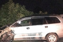 Ô tô đâm 4 xe máy chạy ngược chiều, 9 người bị thương