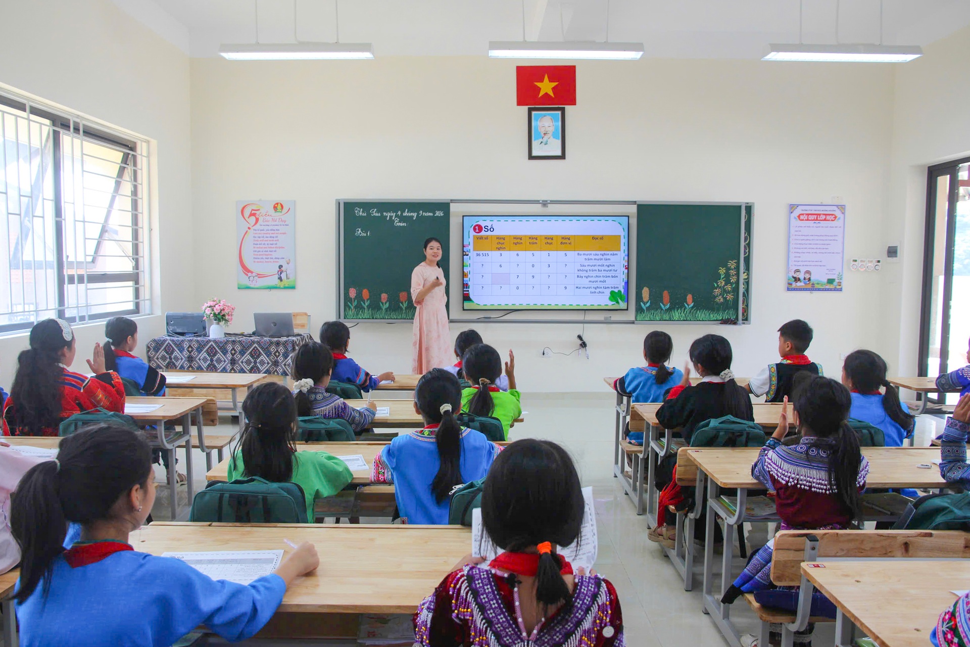 Hình ảnh ngôi trường hiện đại ở vùng biên Lào Cai trước ngày khai giảng - 9 Hình ảnh ngôi trường hiện đại ở vùng biên Lào Cai trước ngày khai giảng - 9