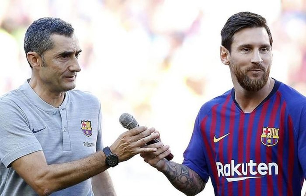 Cựu HLV Barcelona quyết che giấu con người thật của Messi - 2 Cựu HLV Barcelona quyết che giấu con người thật của Messi - 2