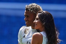 Ngắm bóng hồng nóng bỏng “thế chỗ” bạn gái C.Ronaldo tại Real Madrid