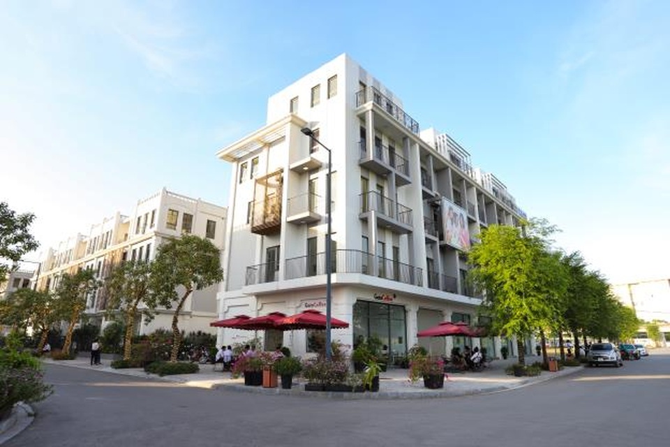 Bất động sản cao cấp khan hiếm, giao dịch tiếp tục giữ nhịp - 1 Bất động sản cao cấp khan hiếm, giao dịch tiếp tục giữ nhịp - 1