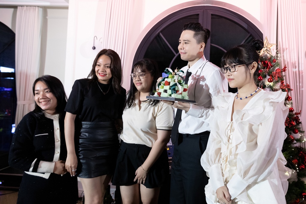 Trịnh Thăng Bình trải lòng về những ồn ào, thừa nhận mất phong độ - 2 Trịnh Thăng Bình trải lòng về những ồn ào, thừa nhận mất phong độ - 2