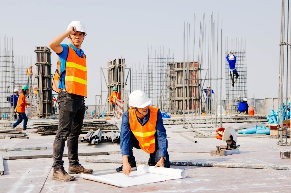 Cơ hội cho ngành xây lắp, vật liệu xây dựng hậu giãn cách - 2 Cơ hội cho ngành xây lắp, vật liệu xây dựng hậu giãn cách - 2