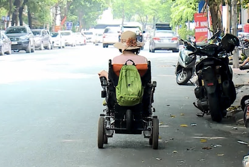 Người khuyết tật được ưu tiên như thế nào khi tham gia giao thông? - 1 Người khuyết tật được ưu tiên như thế nào khi tham gia giao thông? - 1