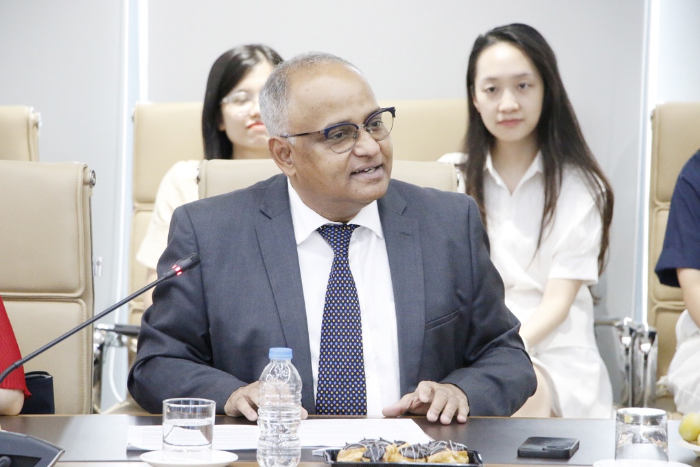 ABBank, ADB, PWC khởi động chương trình “Nâng cao năng lực về ngân hàng xanh” - 2 ABBank, ADB, PWC khởi động chương trình “Nâng cao năng lực về ngân hàng xanh” - 2