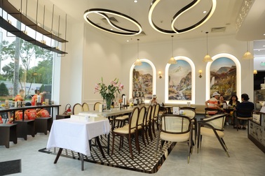 Trung Nguyên Legend khai trương đồng loạt 10 cửa hàng