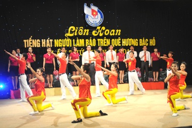 Ấn tượng liên hoan tiếng hát người làm báo xứ Nghệ 