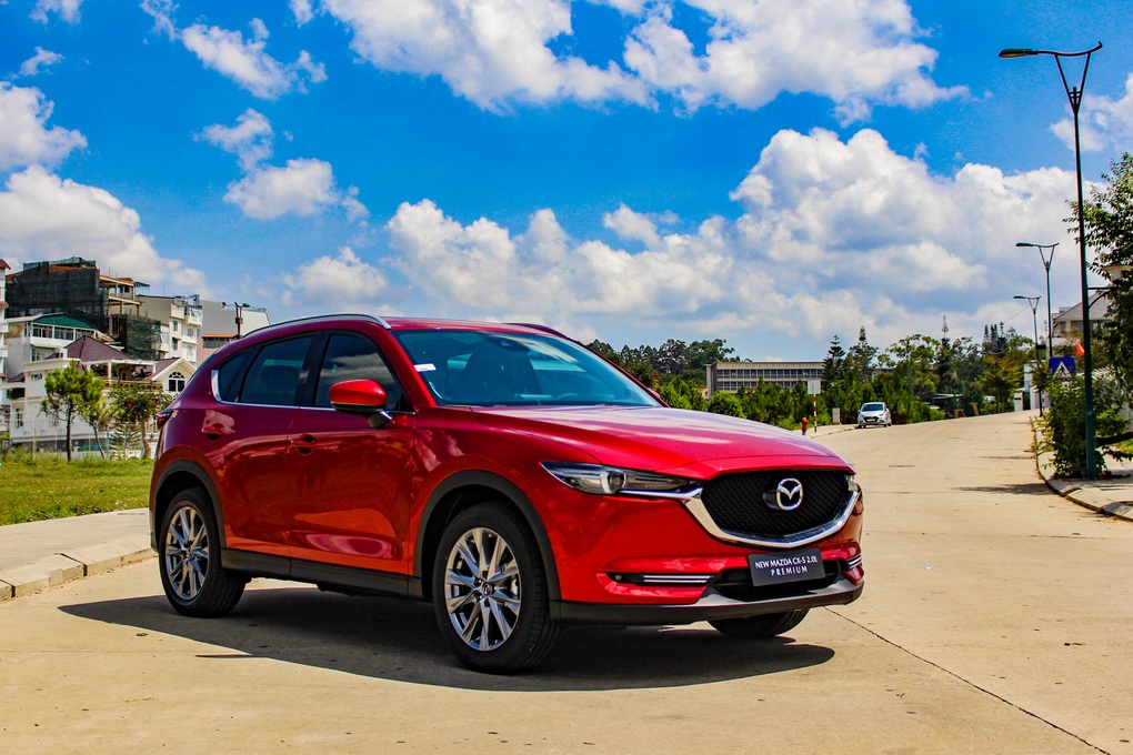 Đặt trước Mazda CX-5 chờ giảm phí trước bạ, khách Việt vẫn bị hớ - 1 Đặt trước Mazda CX-5 chờ giảm phí trước bạ, khách Việt vẫn bị hớ - 1