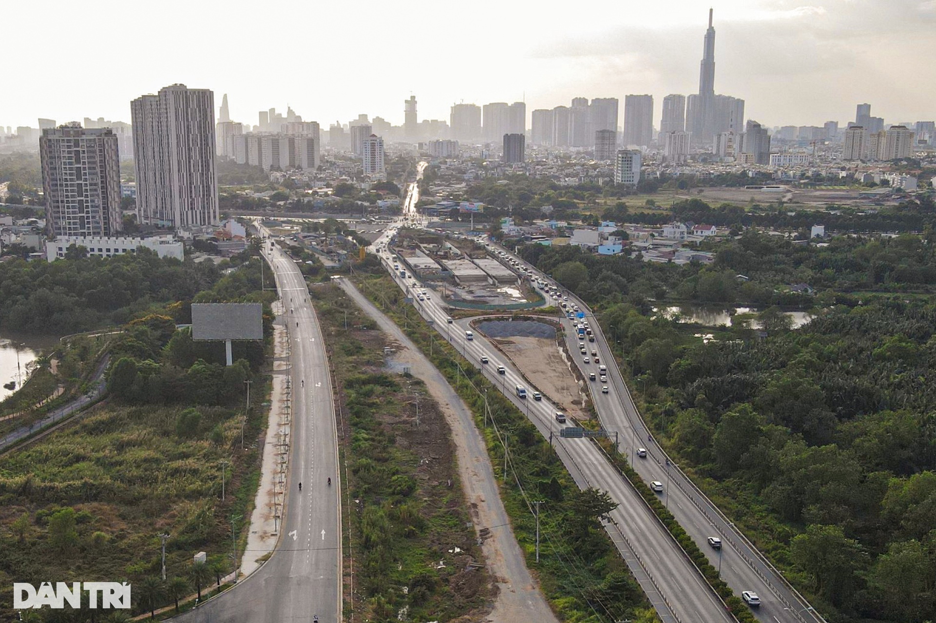 Phà Cát Lái kẹt xe hơn 2km khi người dân trở lại TPHCM sau kỳ nghỉ Tết - 12 Phà Cát Lái kẹt xe hơn 2km khi người dân trở lại TPHCM sau kỳ nghỉ Tết - 12