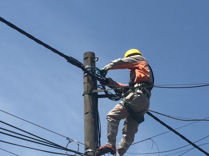 Công ty Điện lực Thanh Hoá: Đảm bảo an toàn vệ sinh lao động  - Ảnh 1.