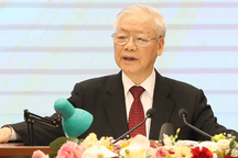 Tổng Bí thư: "Cần chính sách thu hút trí thức trẻ vào các viện nghiên cứu"