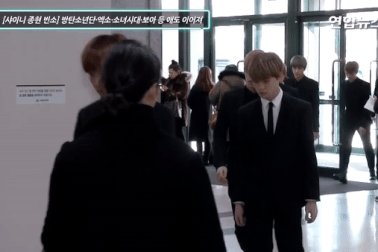 Sao và fan Hàn không cầm được nước mắt trong lễ tưởng nhớ thành viên nhóm Shinee