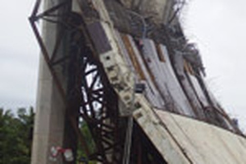 Nhiều nguy hiểm với công tác cứu hộ ở Cần Thơ 