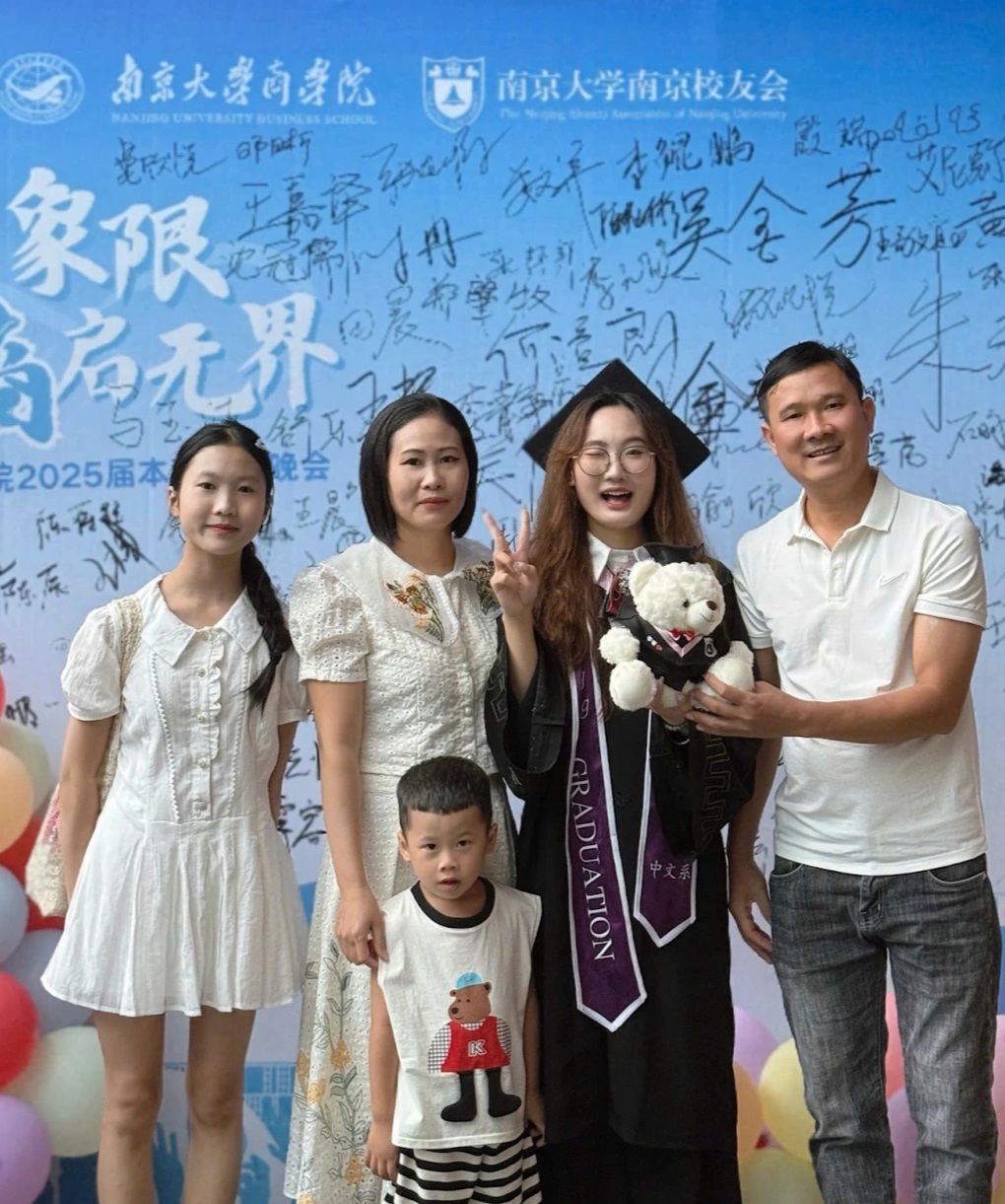 Estudiante de Lang Son gana doble beca de la Universidad China Nữ sinh Lạng Sơn giành cú đúp học bổng của ĐH Trung Quốc - 2