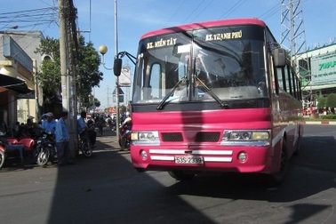 "Quyết" phạt xe không chính chủ!