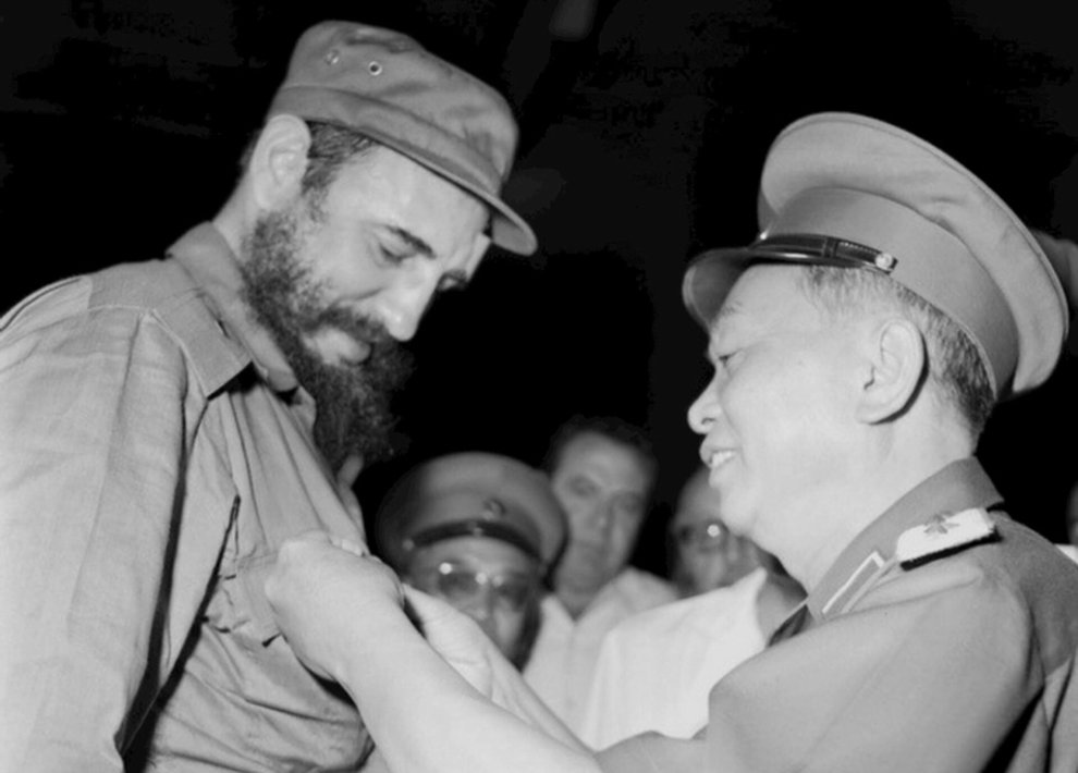 Lời kêu gọi ủng hộ Cuba lay động triệu người Việt, ủng hộ hơn 121 tỷ đồng - 1 Lời kêu gọi ủng hộ Cuba lay động triệu người Việt, ủng hộ hơn 121 tỷ đồng - 1
