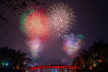 Hà Nội bắn pháo hoa 6 điểm kỷ niệm 70 năm giải phóng thủ đô