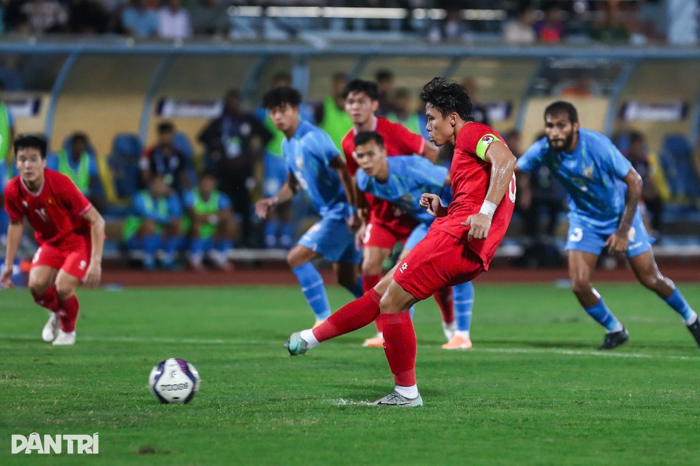 Chuyên gia: Đội tuyển Việt Nam thiếu ổn định từ lối chơi đến nhân sự - 1