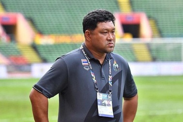 HLV Olympic Thái Lan cầu mong sự tha thứ sau thất bại ở Asiad