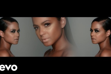 Christina Milian khoe giọng hát nội lực