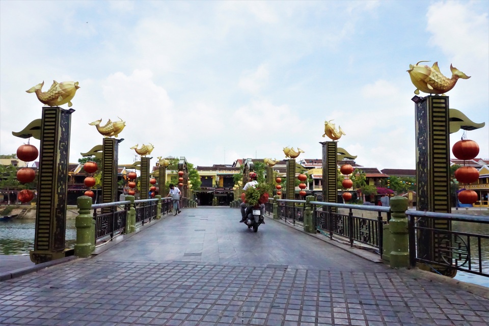 Ám ảnh Covid-19, phố cổ Hội An vắng lặng như tờ - 10 Ám ảnh Covid-19, phố cổ Hội An vắng lặng như tờ - 10