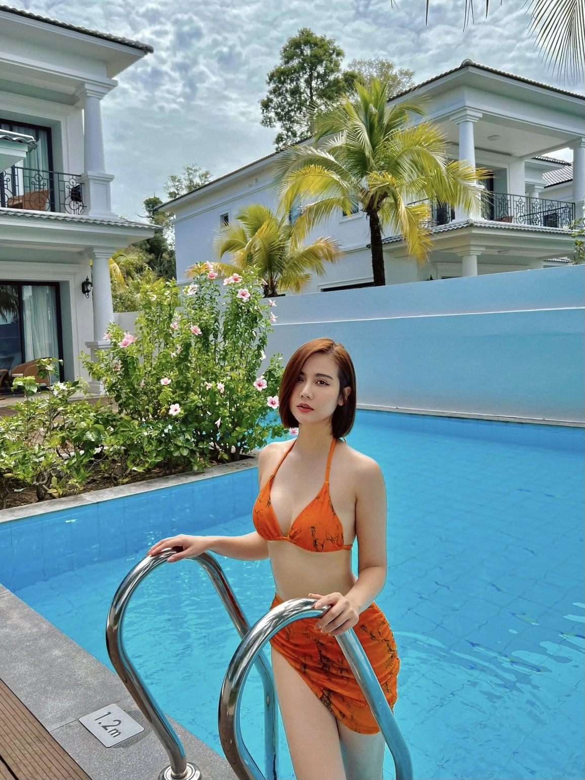 Huyền Lizzie Thương ngày nắng về nóng bỏng với bikini - 1 Huyền Lizzie Thương ngày nắng về nóng bỏng với bikini - 1