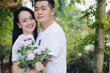 Chuyện tình "sét đánh" của mẹ đơn thân Hà Nội và chàng trai trẻ kém 10 tuổi