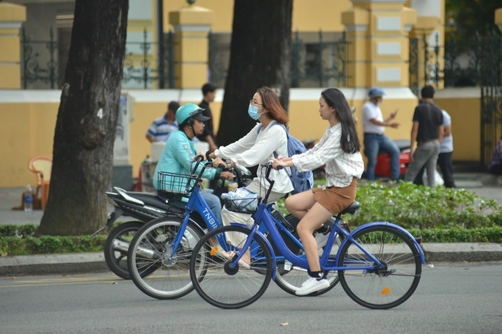 Hà Nội nghiên cứu làn đường dành riêng cho xe đạp - 1 Hà Nội nghiên cứu làn đường dành riêng cho xe đạp - 1