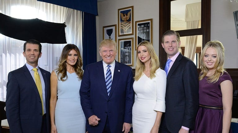 डोनाल्ड ट्रम्प की पालन-पोषण शैली - 2 Phong cách nuôi dạy con của ông Donald Trump - 2