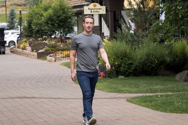Có 74 tỷ USD, ông chủ Facebook Mark Zuckerberg tiêu tiền như thế nào?