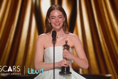 Emma Stone thắng giải Nữ chính xuất sắc tại Oscar 2024