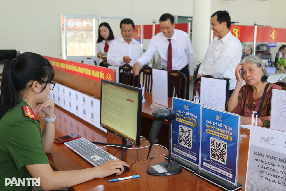 Công chức tăng cường Bộ Nội vụ gỡ khó nhiều vấn đề ở chính quyền cấp xã - 7 Công chức tăng cường Bộ Nội vụ gỡ khó nhiều vấn đề ở chính quyền cấp xã - 7