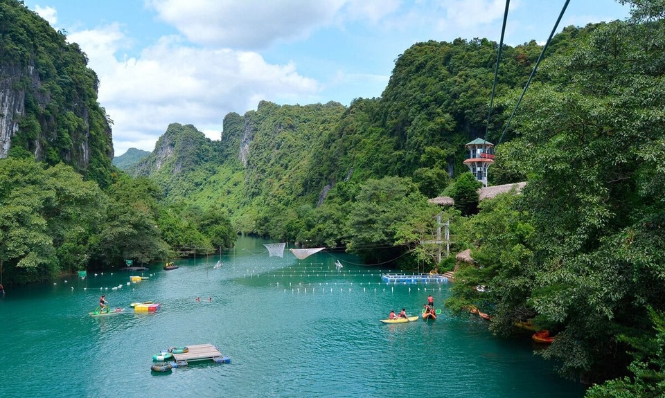 Tạm dừng đấu giá 2 điểm du lịch nổi tiếng ở VQG Phong Nha Kẻ Bàng - 2 Tạm dừng đấu giá 2 điểm du lịch nổi tiếng ở VQG Phong Nha Kẻ Bàng - 2