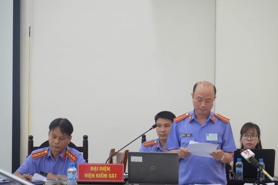 Xét xử vụ án ở Đồng Tâm: Đề nghị án tử hình với 2 bị cáo - 2 Xét xử vụ án ở Đồng Tâm: Đề nghị án tử hình với 2 bị cáo - 2