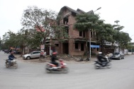 Nhiều hệ lụy quanh chuyện biệt thự bỏ hoang ở Hà Nội
