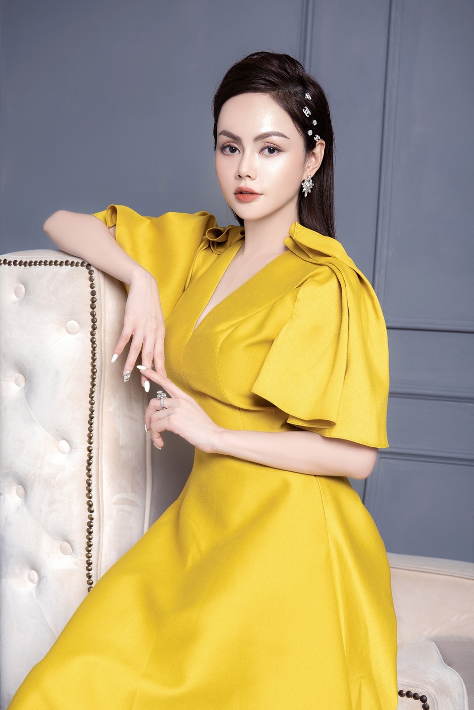 Cuộc sống hạnh phúc của Phương Linh Cảnh sát hình sự - 2 Cuộc sống hạnh phúc của Phương Linh Cảnh sát hình sự - 2