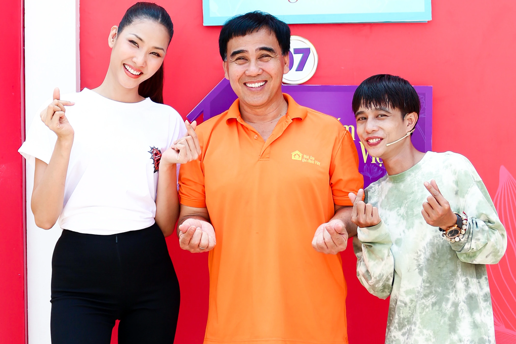 Tuấn Dũng hé lộ lý do con nhà nòi nhưng không nối nghiệp nghệ sĩ Tuấn Tú - 2 Tuấn Dũng hé lộ lý do con nhà nòi nhưng không nối nghiệp nghệ sĩ Tuấn Tú - 2