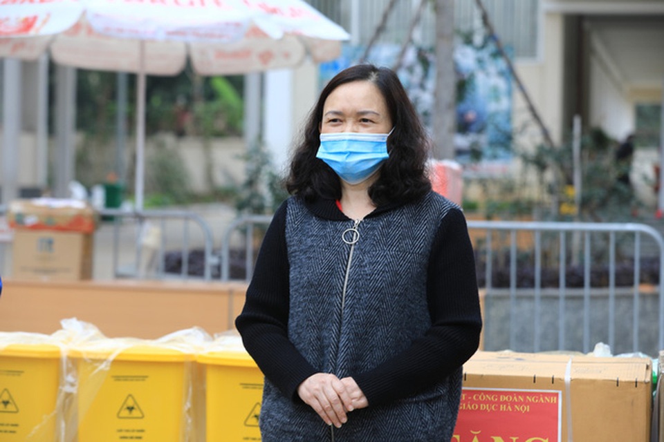 Một tấm gương đầy xúc động giữa tâm dịch - 1 Một tấm gương đầy xúc động giữa tâm dịch - 1