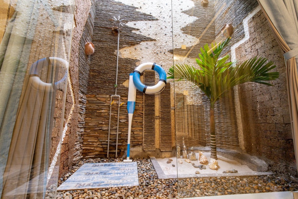 Nhà “dị” ở Vũng Tàu: Chỉ 60m2 nhưng có cả “biển xanh” lẫn “rừng nhiệt đới - 12 Nhà “dị” ở Vũng Tàu: Chỉ 60m2 nhưng có cả “biển xanh” lẫn “rừng nhiệt đới - 12