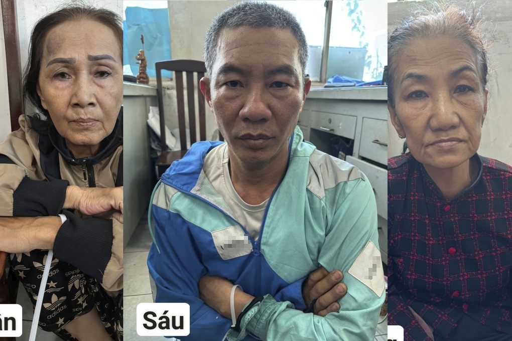 Mánh khóe của băng dàn cảnh trộm cắp trên xe buýt ở TPHCM - 1