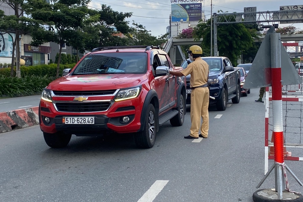 Khi nào người lao động được đi lại giữa TPHCM và 4 tỉnh lân cận? - 1 Khi nào người lao động được đi lại giữa TPHCM và 4 tỉnh lân cận? - 1